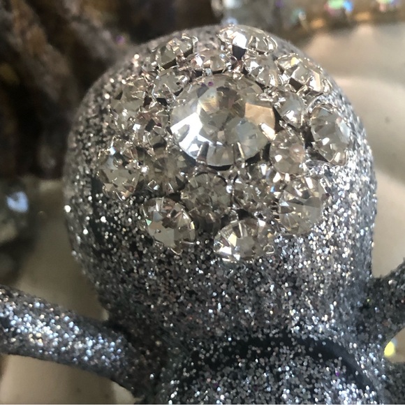 New! Halloween Bling Silver & Gold Rhinestone Spider Pumpkin - Picture 4 of 8